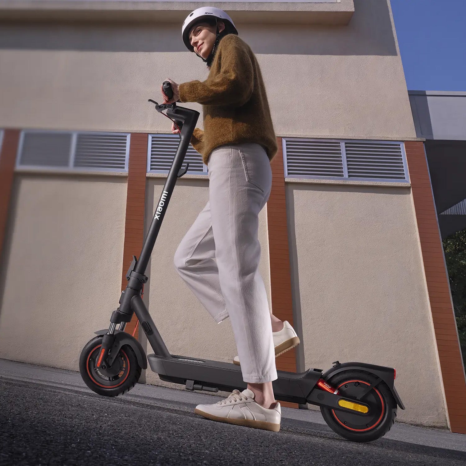 Xiaomi Electric Scooter 5 Max GL Toimintasäde: 60 km