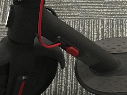 Electric Scooter lataus istuin