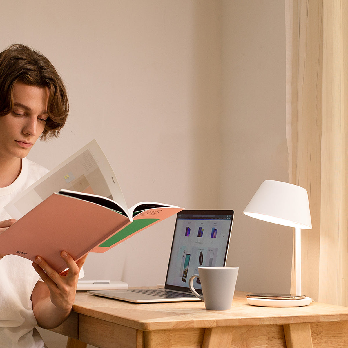 Yeelight Staria yöpöytälamppu Pro ERP versio （ei hintaa）